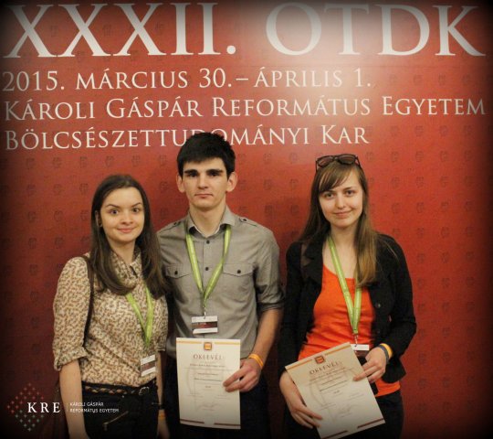 OTDK fal előtt készült képek